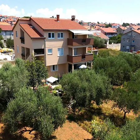 Lejlighed Maza - One Bedroom With Balcony Angela *