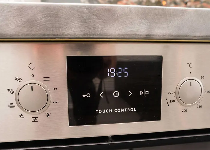 Maza - One Bedroom With Balcony Angela アパート *