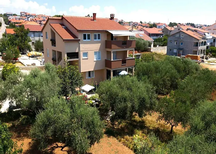 アパート Maza - One Bedroom With Balcony Angela *